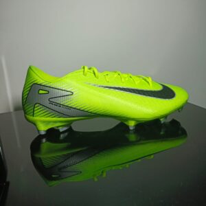 Pupos Nike Air Zoom Academy